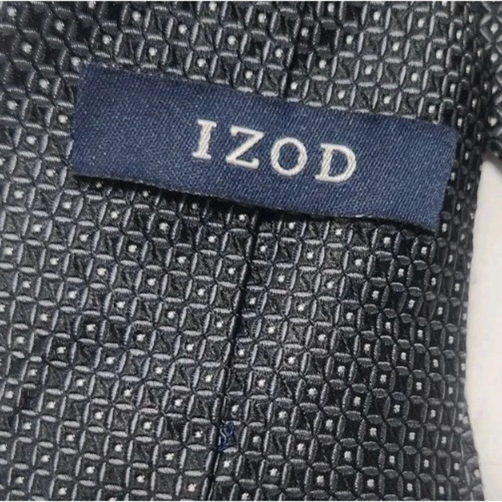 IZOD Black And White Silk Tie, Geometric‎ Pattern, 56